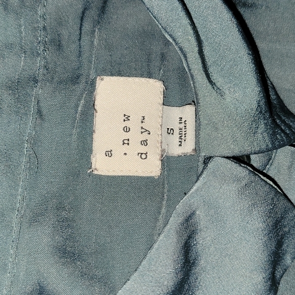 A new day satin button down - Picture 4 of 5